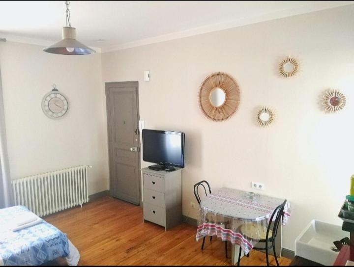 Appartement Gambetta Pau Buitenkant foto
